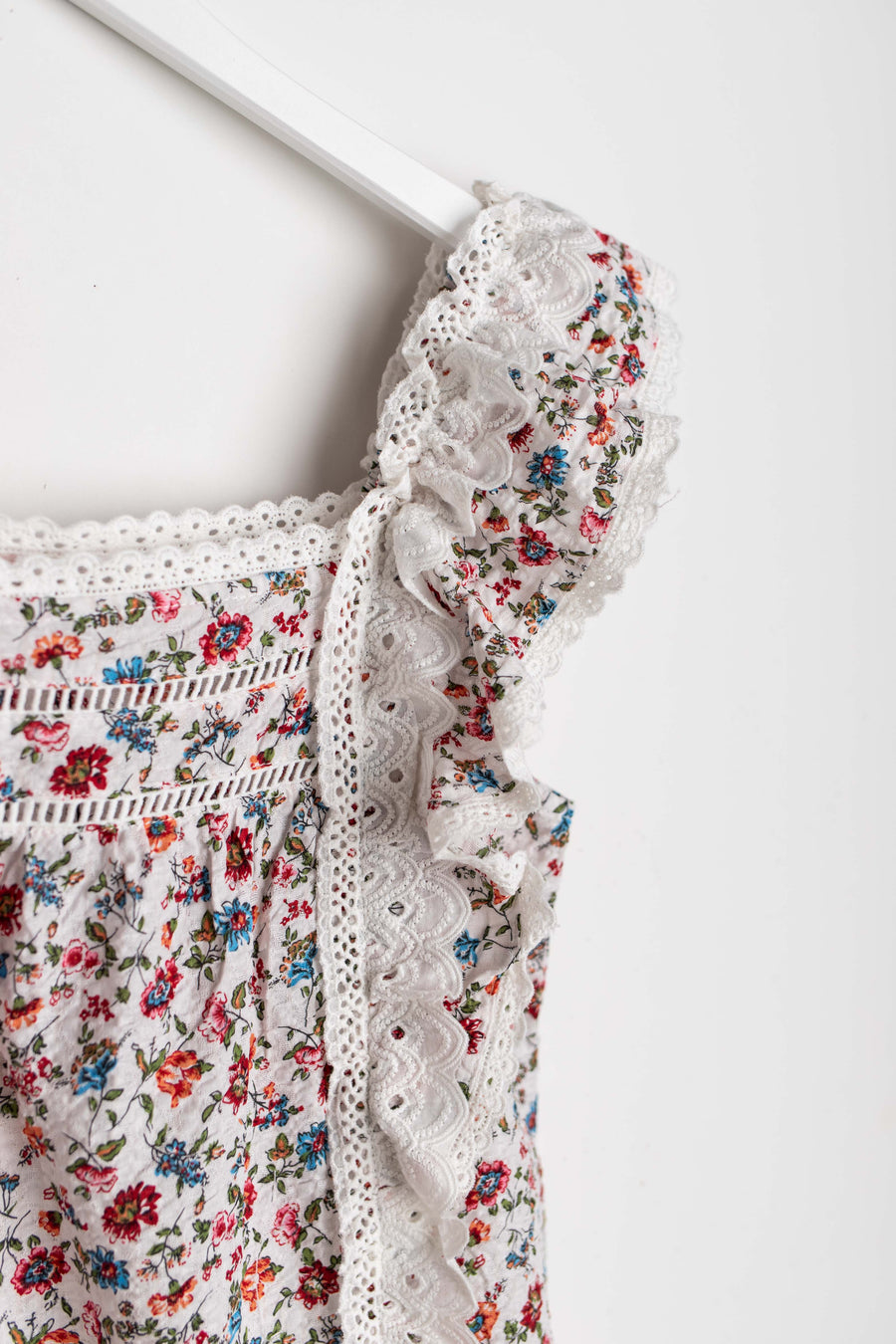 Top mit floralem Print