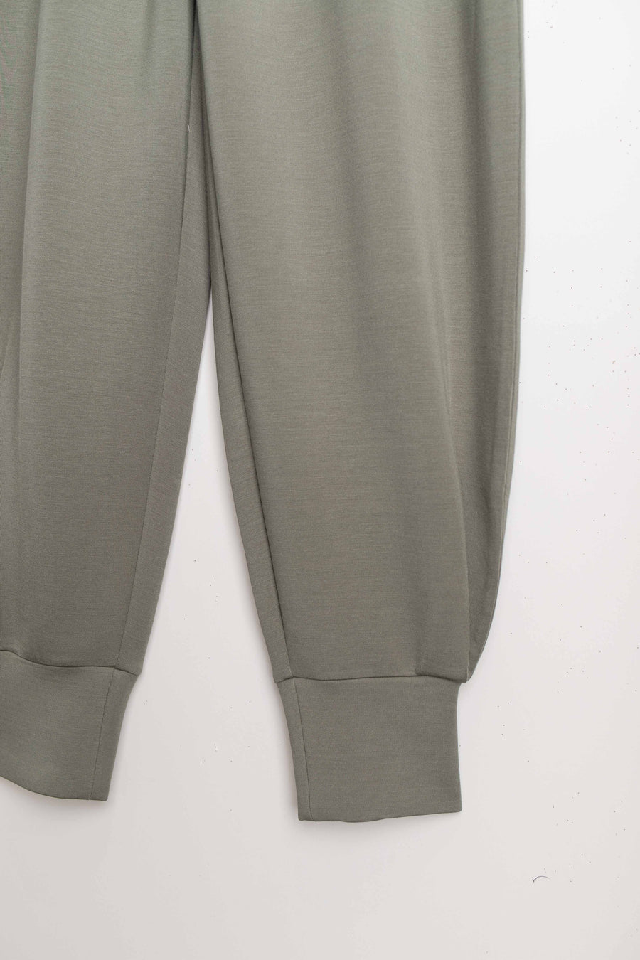 Varley the relaxed pant 27.5 in shadow