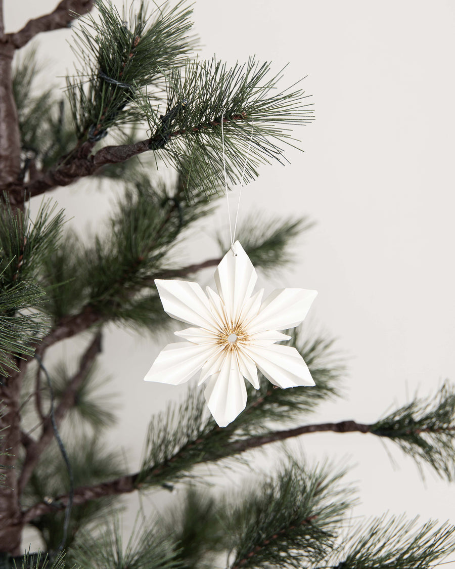 T&T Snowflake  11,25 x 11,25cm weiß