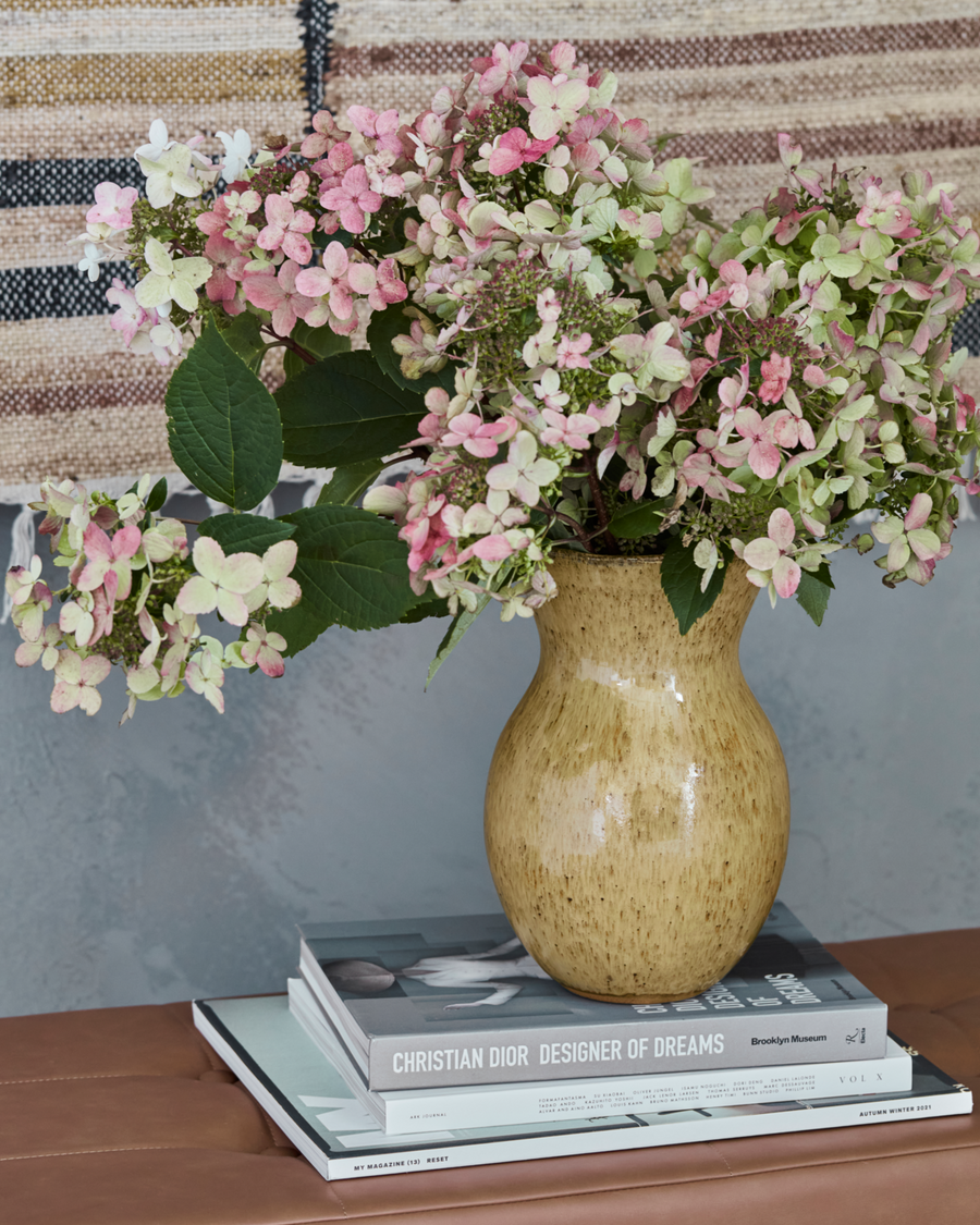 house doctor vase, HDCorp, beige