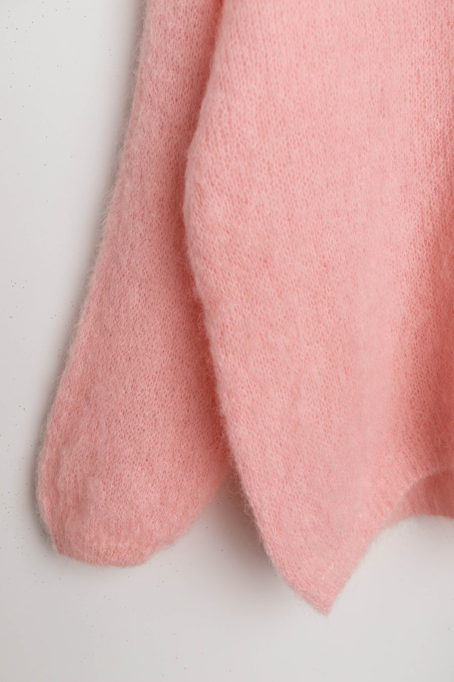 La petit laine V-neck rosebud