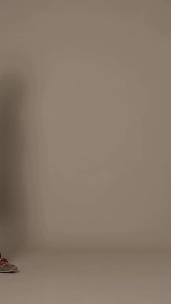Video jackieandkate Weste Wilmah chocolate, KI-generiert