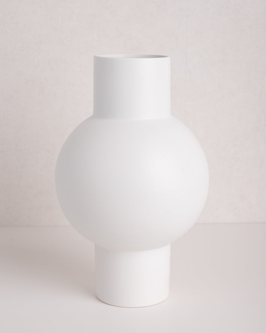 HKliving Vase matt white M